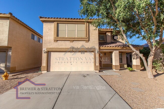 Building Photo - 2102 E Spruce Dr