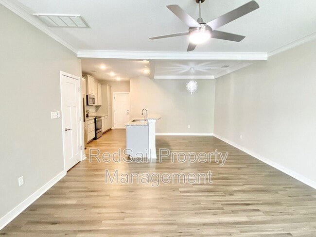 Photo - 208 Fishers Ct