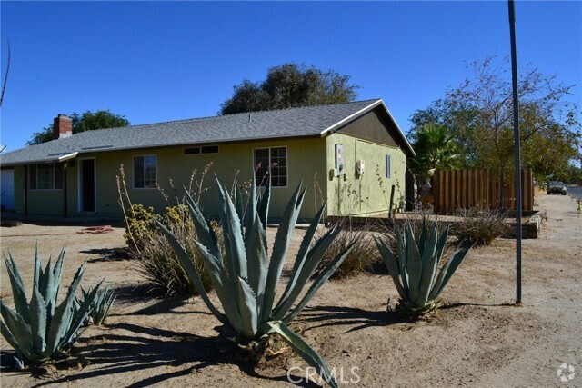 Building Photo - 40908 Fieldspring St Rental