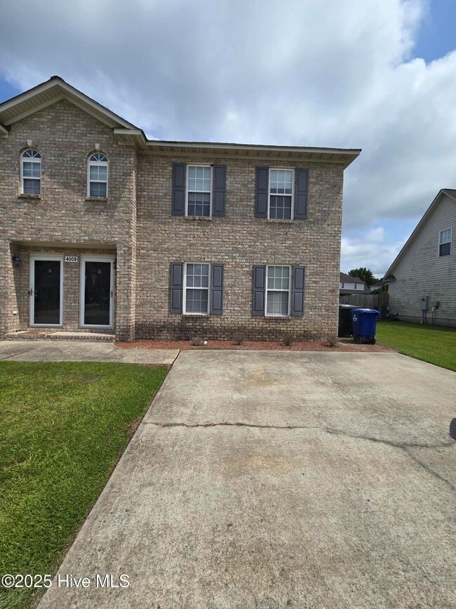 Building Photo - 4009 Lucerne Ct Rental