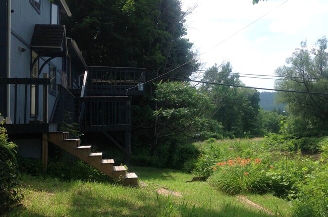 Photo - 24 Delaware Ave Unidad Rear Apt