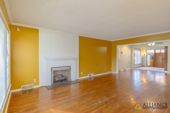 Photo - Amazing Home Near City Park and Campus!