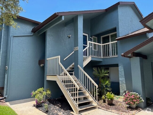 Building Photo - Serene 2 Bed 2 Bath Condo in The Heather