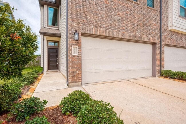 Building Photo - 2559 Terrace Point Dr Rental