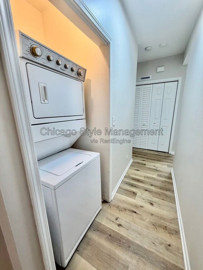 Photo - 6439 S St Lawrence Ave Unit 2
