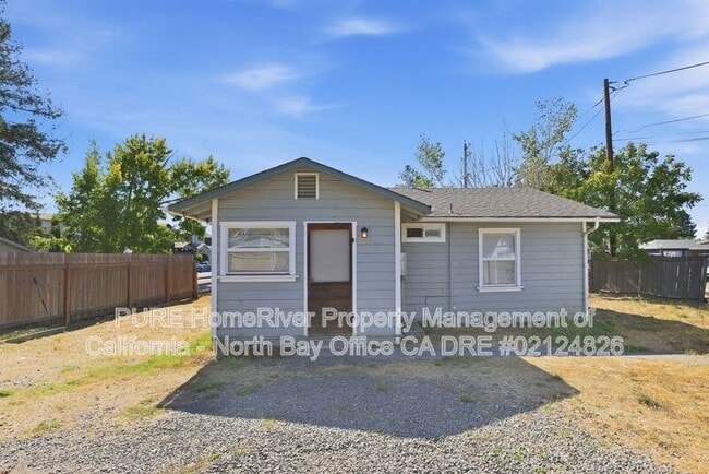 1230 Clover Dr