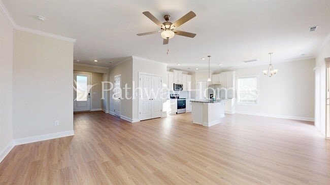 Photo - 207 Adams Tree Wy