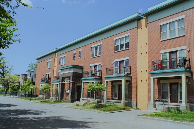 Photo - Stockbridge Apartments
