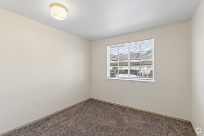 2BR, 1BA - 800SF - Second Bedroom