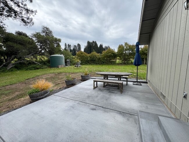 Photo - Two bedroom country charmer close to Occidental $2800.00