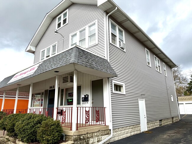 Building Photo - 943 W Galena Blvd