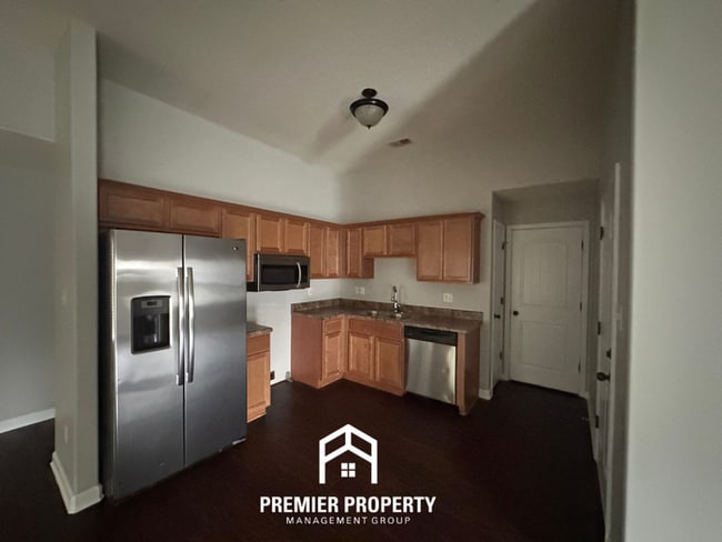 Photo - Cozy 2BR/2BA Memphis Home w/ Vaulted Ceilings, Fireplace & 2-Car Garage