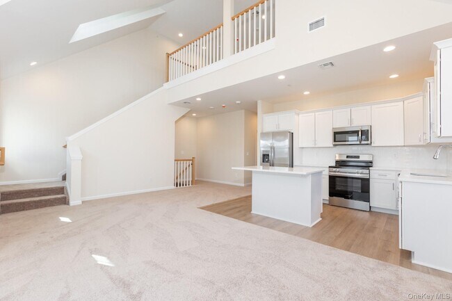 843 Lake Blvd
