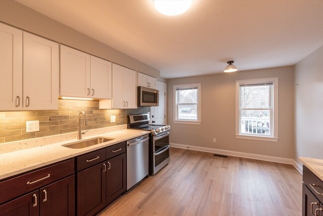 Photo - 19 Hoyle St Unit 1