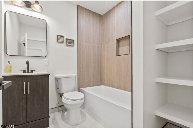 Photo - 180 N 12th St Unidad 1