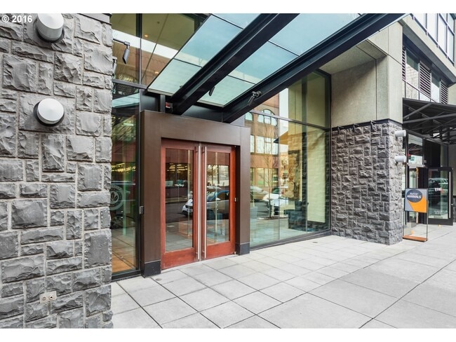 Photo - 1025 NW Couch St Unit 912