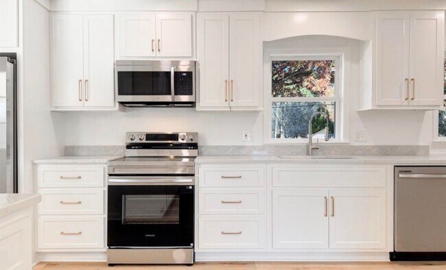 Photo - Beautiful 3/2 Home Available Now!