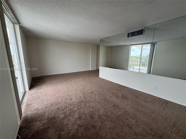 Photo - 1731 SE 15th St Unit 603