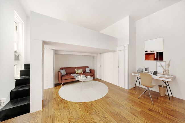 Photo - 151 E 20th St