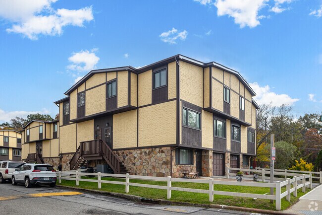 8 Parkview Loop - Parkview Estates Townhomes