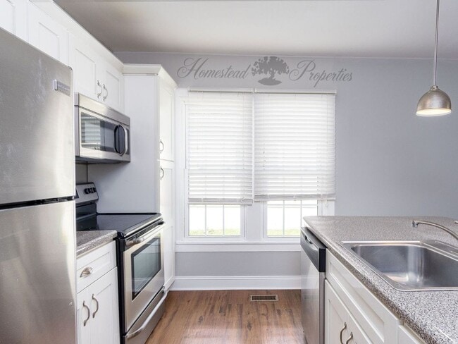 Photo - 507 Lamont St