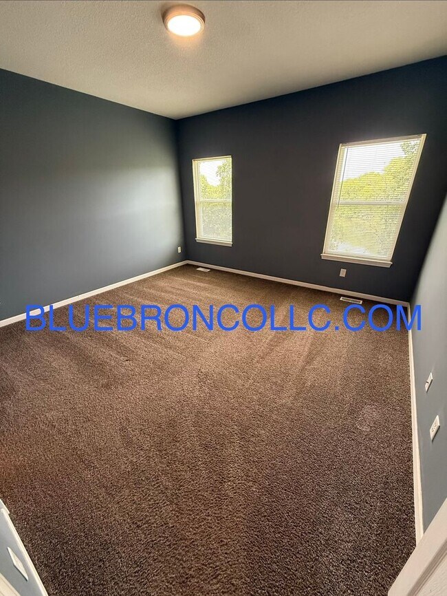 Photo - 10512 E 45th Terrace