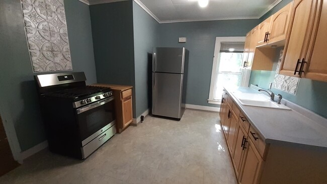 Photo - 38 E Union St Unit Apt #2