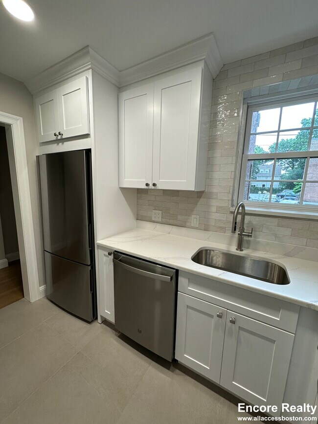 Photo - 35 Park St Unit 2