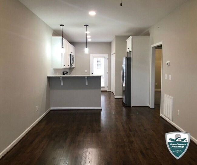 Photo - 130 Landmark Court - 1