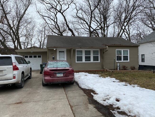 Photo - 609 S Lucas St