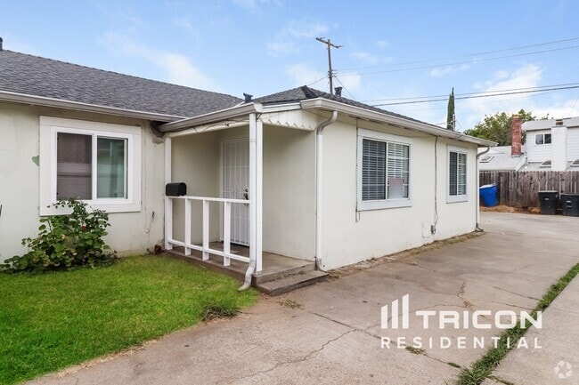Building Photo - 5206 Standish Rd Rental
