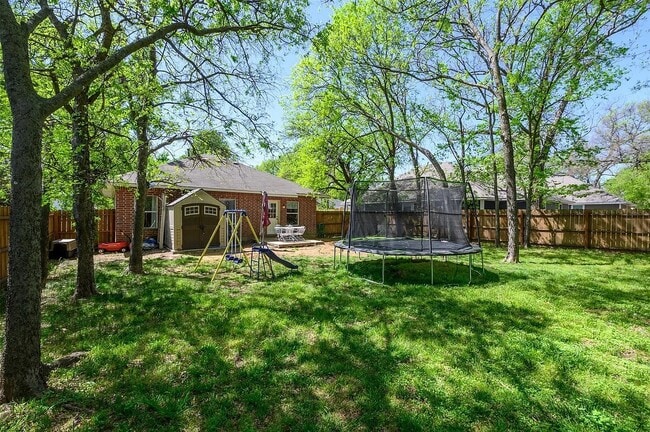 Photo - 1327 Cherry St