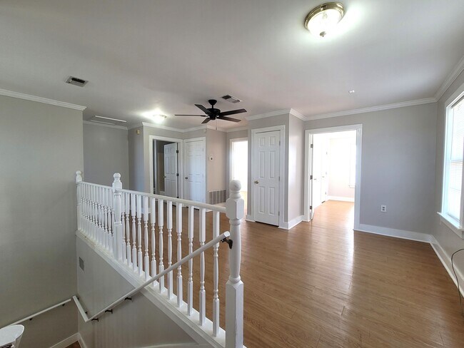 Photo - 2208 Coggin Ave