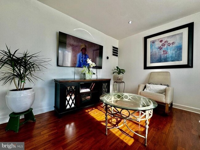 Photo - 8402 Jinetes Ct