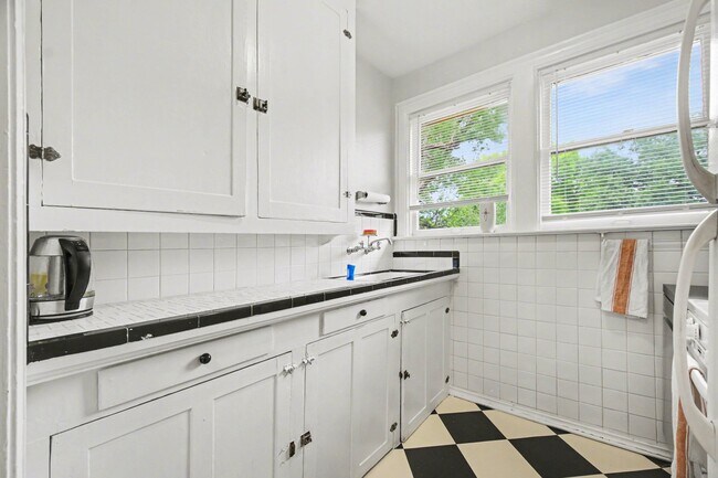 Photo - 6000 Velasco Ave