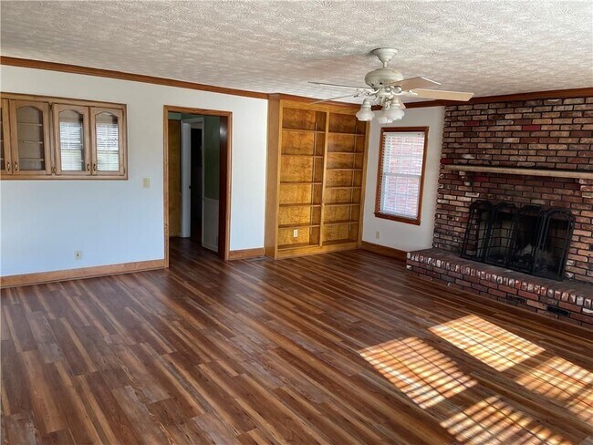 Photo - 3633 Loganville Hwy SW