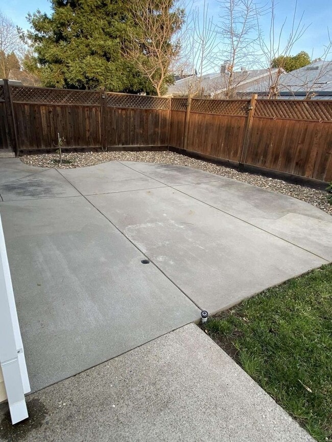 Photo - 2911 Twin Creeks Ln