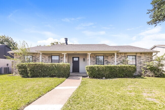 Building Photo - 8806 Linda Vista Dr Rental