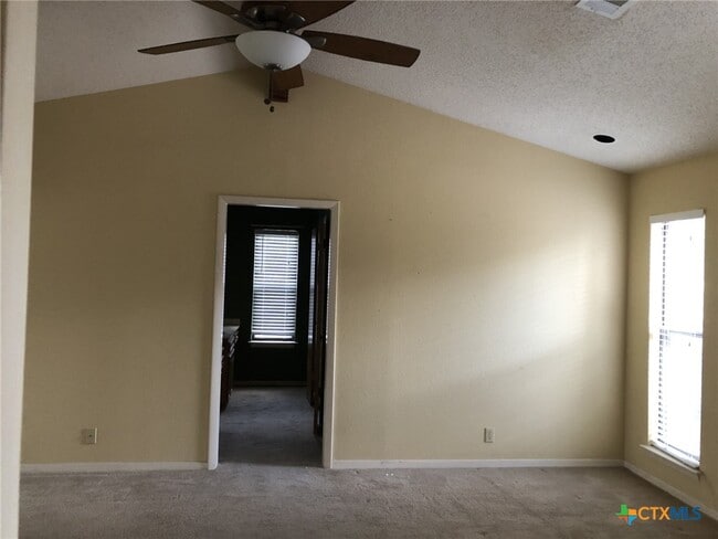 Photo - 6514 Wolfcreek Pass