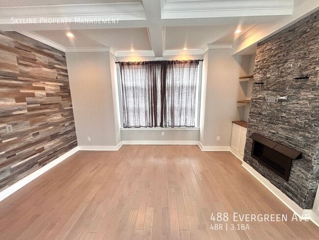 Photo - 488 Evergreen Ave