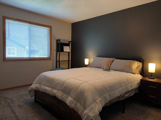 Photo - 705 Koehnen Dr