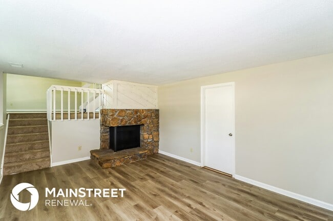 Photo - 6801 Autumnhill Ln