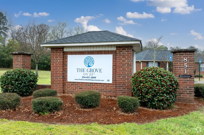 Entrance - The Grove on 25th