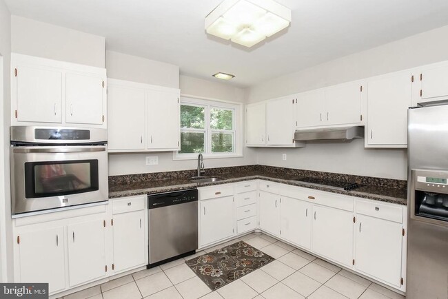 Photo - 8401 Beech Tree Rd