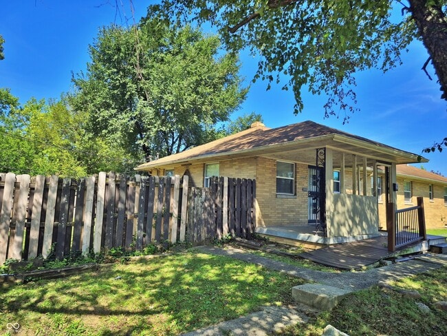 Photo - 1450 N Campbell Ave