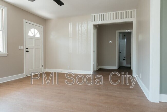 Photo - 332 Guilford St