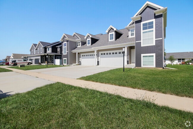 Building Photo - 1616 E Lexington Dr Unit 1 Rental