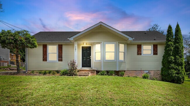 Photo - 741 Princeton Cir