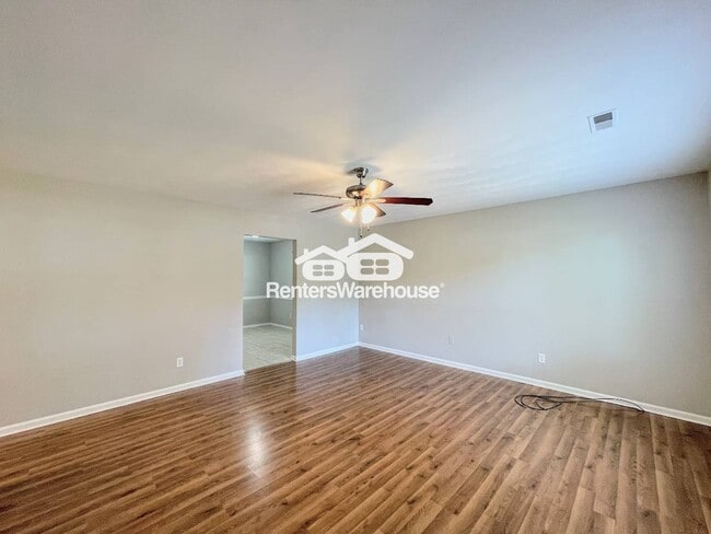 Photo - 1103 Saul Ct