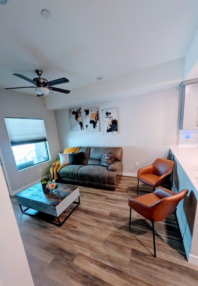 Building Photo - 475 N 9th St Unit 103